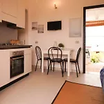 아파트 Sea View Vista Mare - Soggiorni Settimanali Da Sabato A Sabato 이솔라 카포 리주토